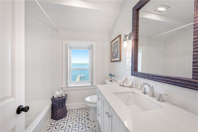 376 East Shore Road, Jamestown, RI 02835