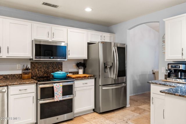 5505 W LONE CACTUS Drive, Glendale, AZ 85308