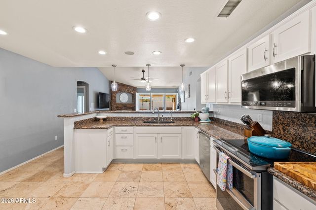5505 W LONE CACTUS Drive, Glendale, AZ 85308