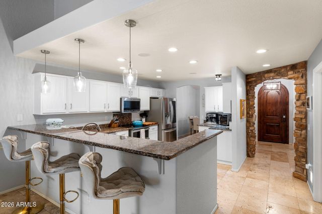 5505 W LONE CACTUS Drive, Glendale, AZ 85308