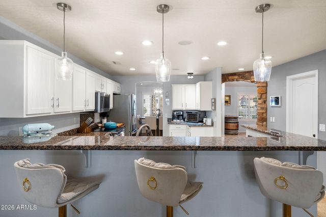 5505 W LONE CACTUS Drive, Glendale, AZ 85308