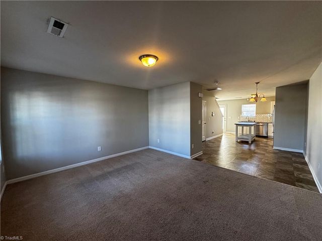 3921 Village Park Court, Winston-salem, NC 27127