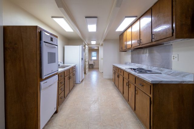 607 Center St, Madison, TN 37115