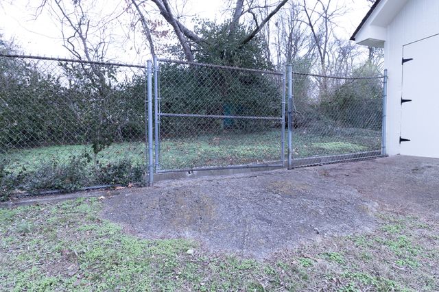 607 Center St, Madison, TN 37115