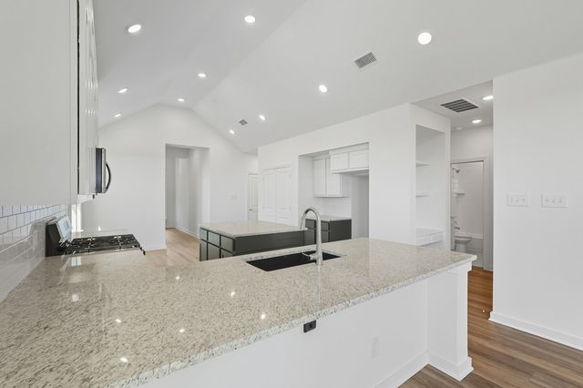 723 Sagebrush Trail, Sherman, TX 75092