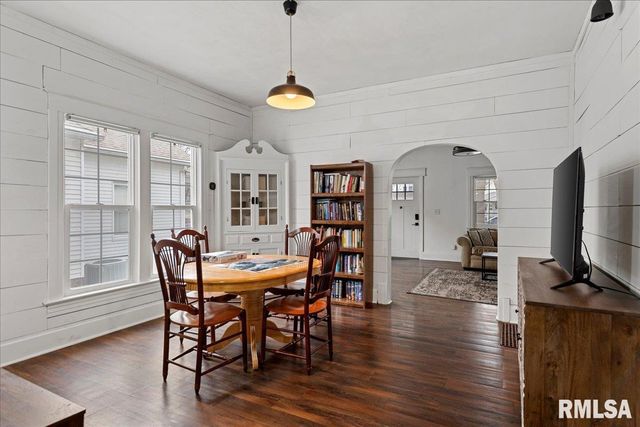 443 W VINE Street, Springfield, IL 62704