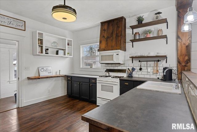 443 W VINE Street, Springfield, IL 62704