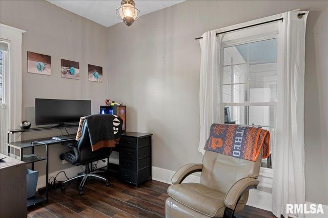 443 W VINE Street, Springfield, IL 62704