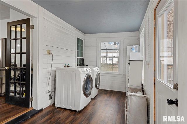 443 W VINE Street, Springfield, IL 62704