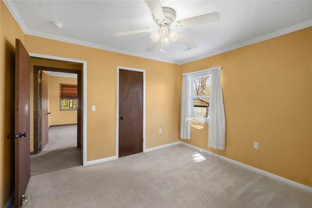 19135 Shoreline Way, Fayetteville, AR 72703