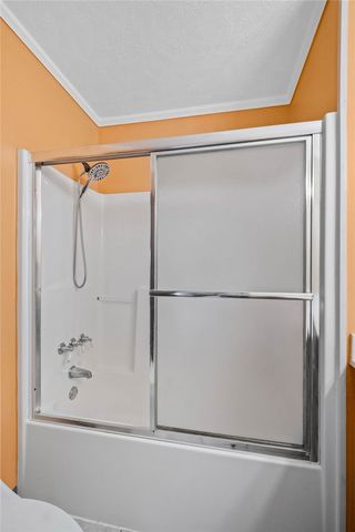 19135 Shoreline Way, Fayetteville, AR 72703