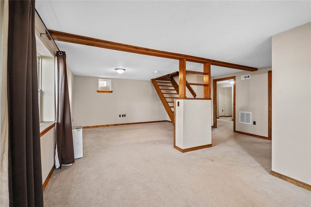 19135 Shoreline Way, Fayetteville, AR 72703