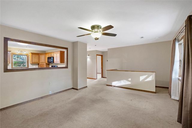 19135 Shoreline Way, Fayetteville, AR 72703