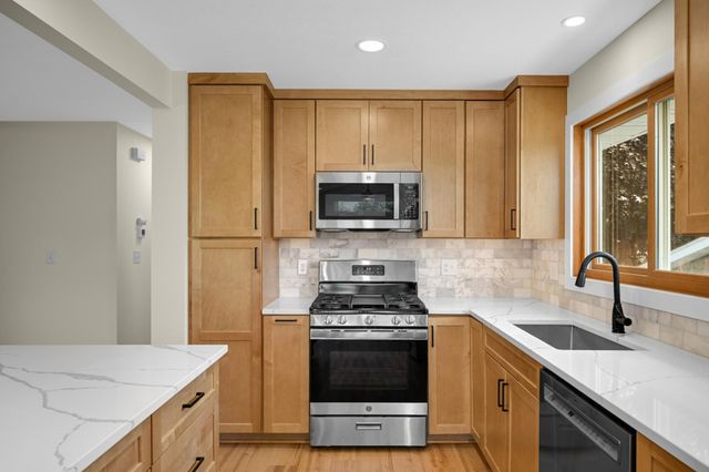 3947 Beryl Road, Eagan, MN 55122