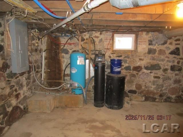 9852 Mills Macon Highway, Tecumseh, MI 49286