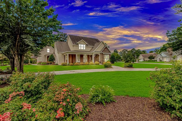 107 Long Bay Golf Pl., Longs, SC 29568