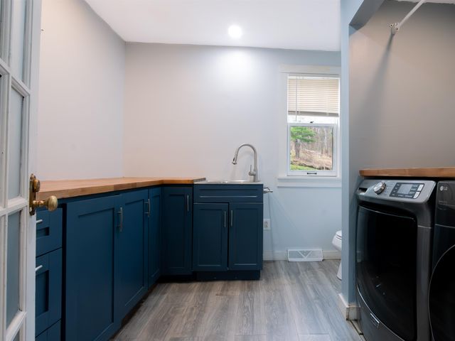 231 Chesterfield Road, Hinsdale, NH 03451