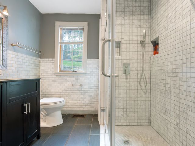 231 Chesterfield Road, Hinsdale, NH 03451