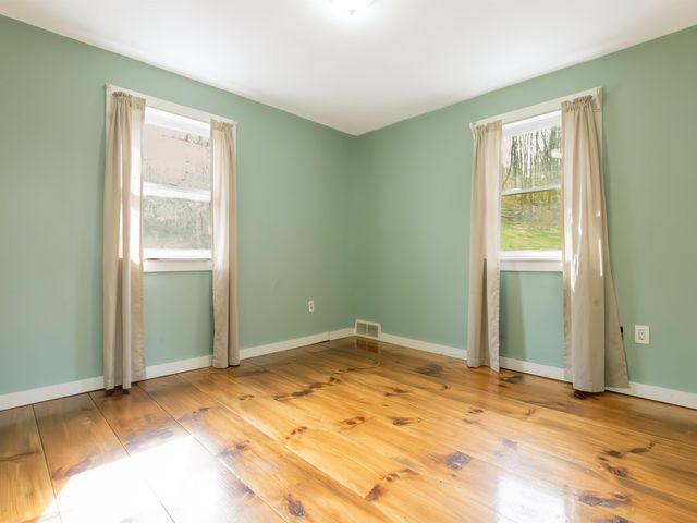 231 Chesterfield Road, Hinsdale, NH 03451