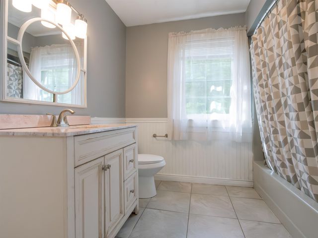 231 Chesterfield Road, Hinsdale, NH 03451