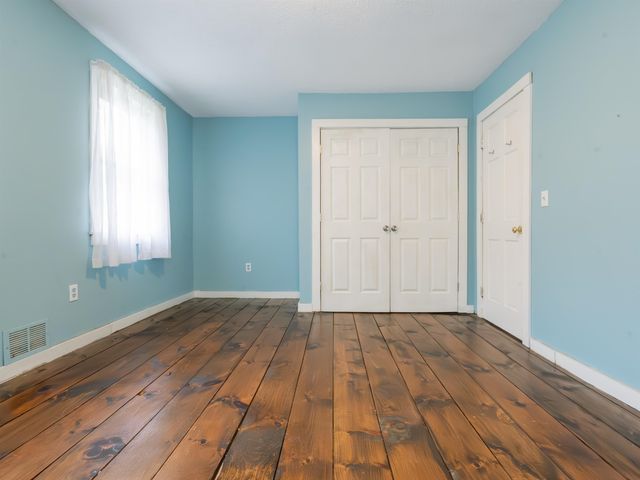 231 Chesterfield Road, Hinsdale, NH 03451