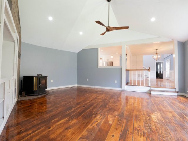 231 Chesterfield Road, Hinsdale, NH 03451