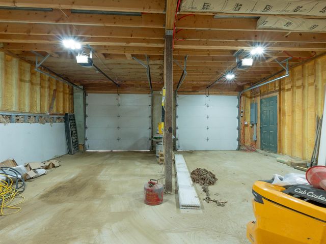 231 Chesterfield Road, Hinsdale, NH 03451