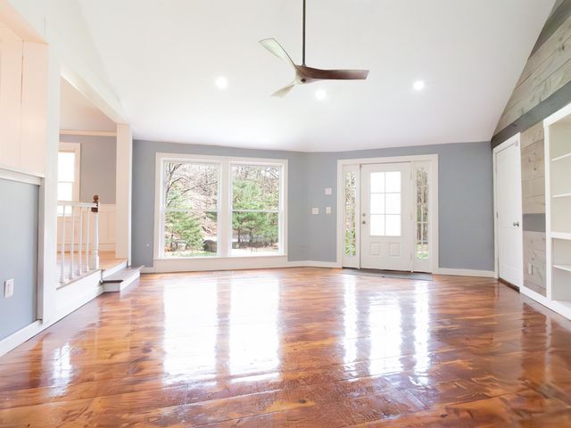 231 Chesterfield Road, Hinsdale, NH 03451