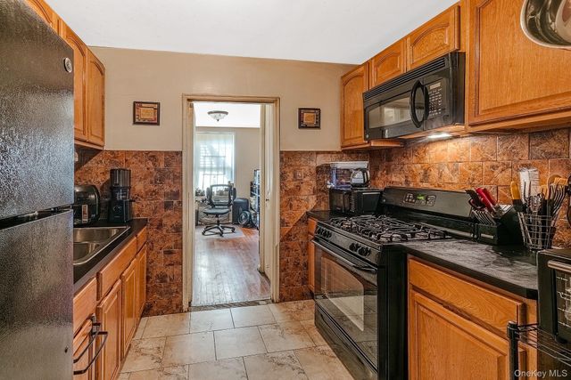 1275 E 51st Street 4L, Brooklyn, NY 11234