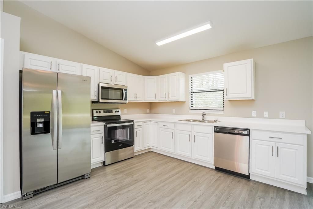 431 Gray AVE S, LEHIGH ACRES, FL 33974 — photo 4