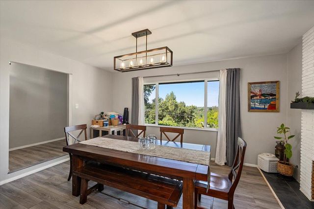 1764 Country Club Dr, Placerville, CA 95667