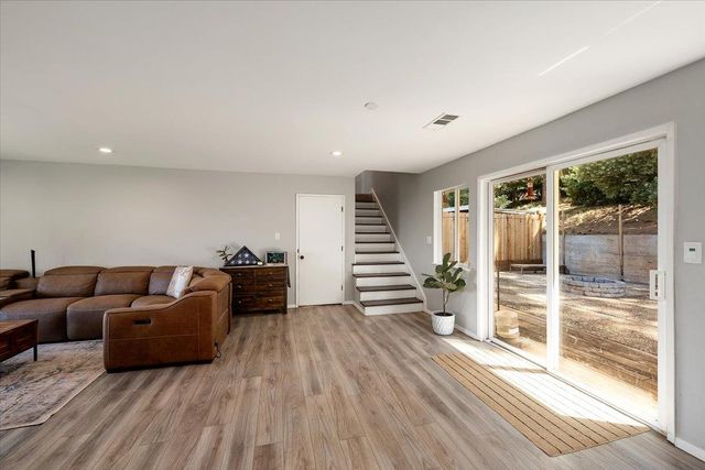 1764 Country Club Dr, Placerville, CA 95667