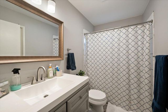 1764 Country Club Dr, Placerville, CA 95667