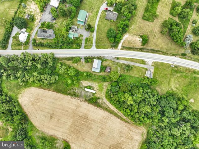 2301 WAGGONERS GAP RD, Carlisle, PA 17013