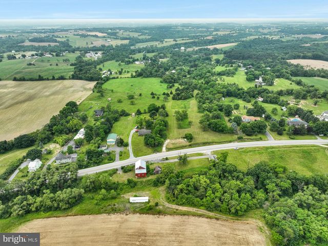 2301 WAGGONERS GAP RD, Carlisle, PA 17013