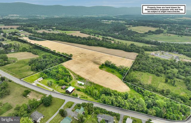 2301 WAGGONERS GAP RD, Carlisle, PA 17013
