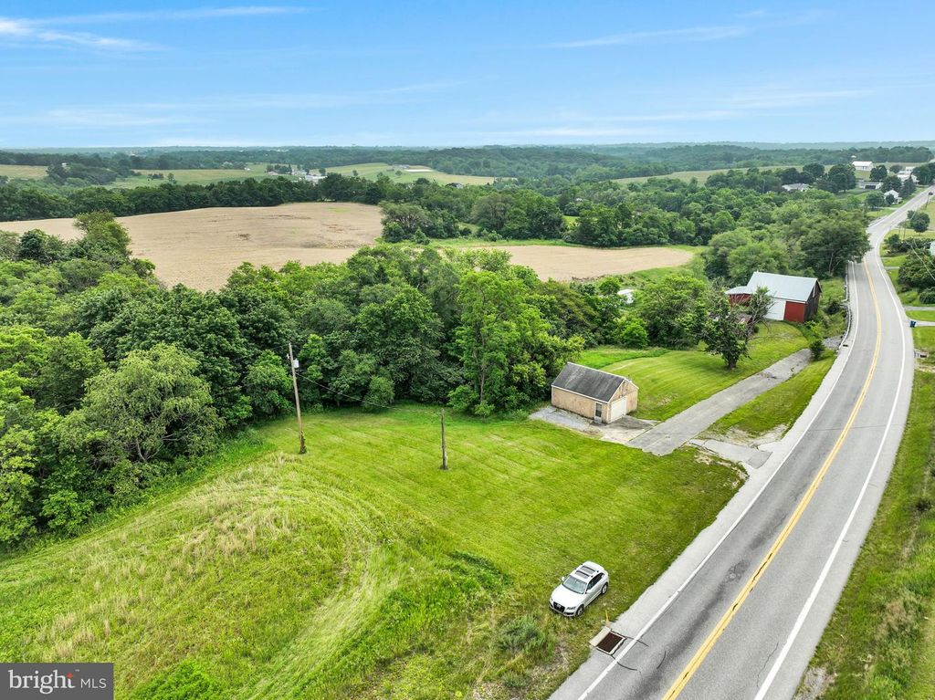 2301 WAGGONERS GAP RD, Carlisle, PA 17013