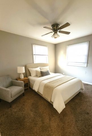 120 S Chestnut Drive, Streamwood, IL 60107