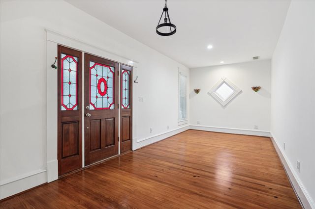 208 E 12th Street, Houston, TX 77008