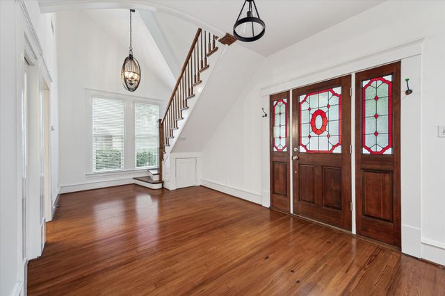 208 E 12th Street, Houston, TX 77008