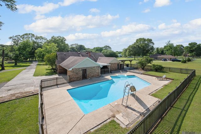 22920 Elberta Ln, Zachary, LA 70791