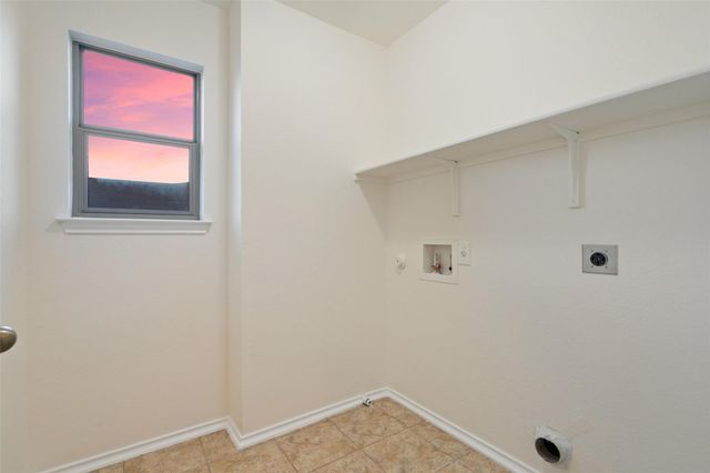 905 Oatmeal DR, Pflugerville, TX 78660