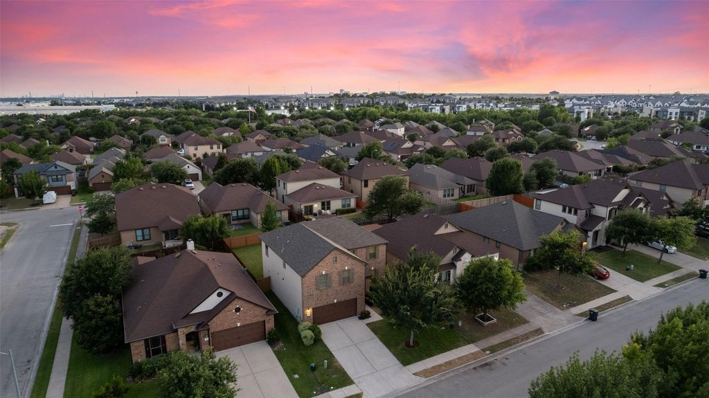 905 Oatmeal DR, Pflugerville, TX 78660