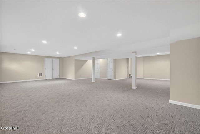 8 Danbury Court, Clifton Park, NY 12065