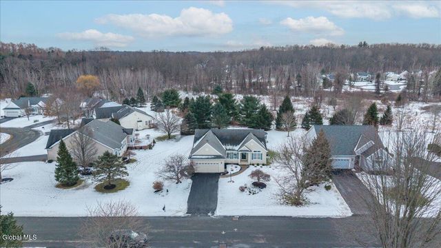 8 Danbury Court, Clifton Park, NY 12065