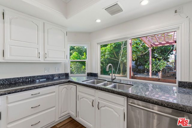 1301 Angelus Avenue, Los Angeles, CA 90026