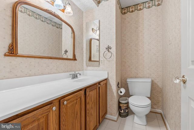 1 CHALLENGER CT, Baltimore, MD 21234