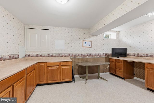 1 CHALLENGER CT, Baltimore, MD 21234
