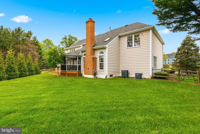 1 CHALLENGER CT, Baltimore, MD 21234