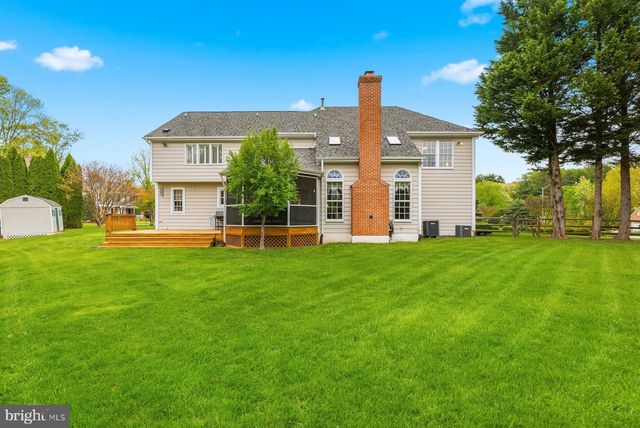 1 CHALLENGER CT, Baltimore, MD 21234